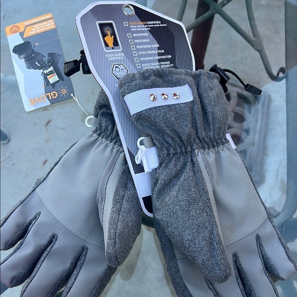 Gray Waterproof Snow Gloves View 4